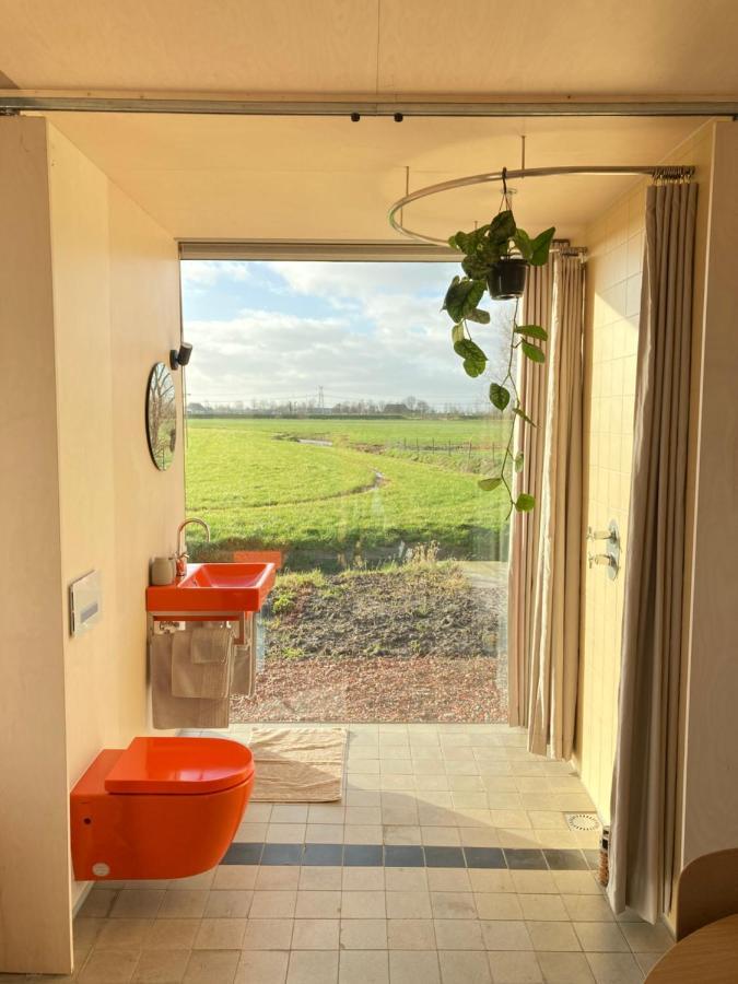 Tiny House Van Hoogspanning Naar Ontspanning Wirdum Eksteriør billede